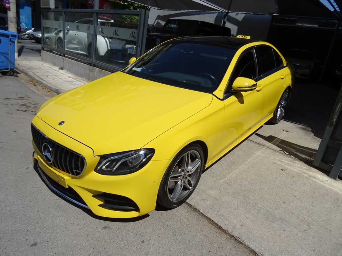 Mercedes-Benz E 220 ’19 AMG