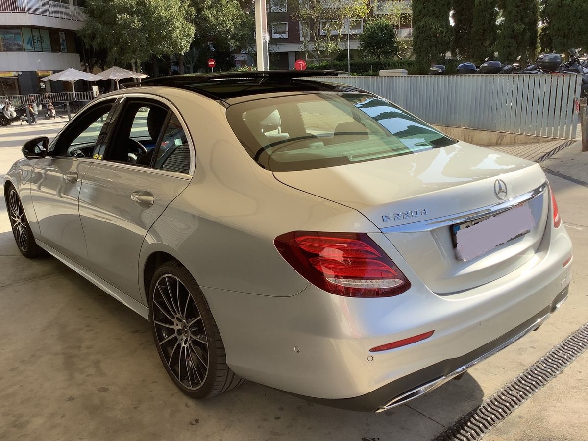 Mercedes-Benz E 220 ’19 amg (1317)