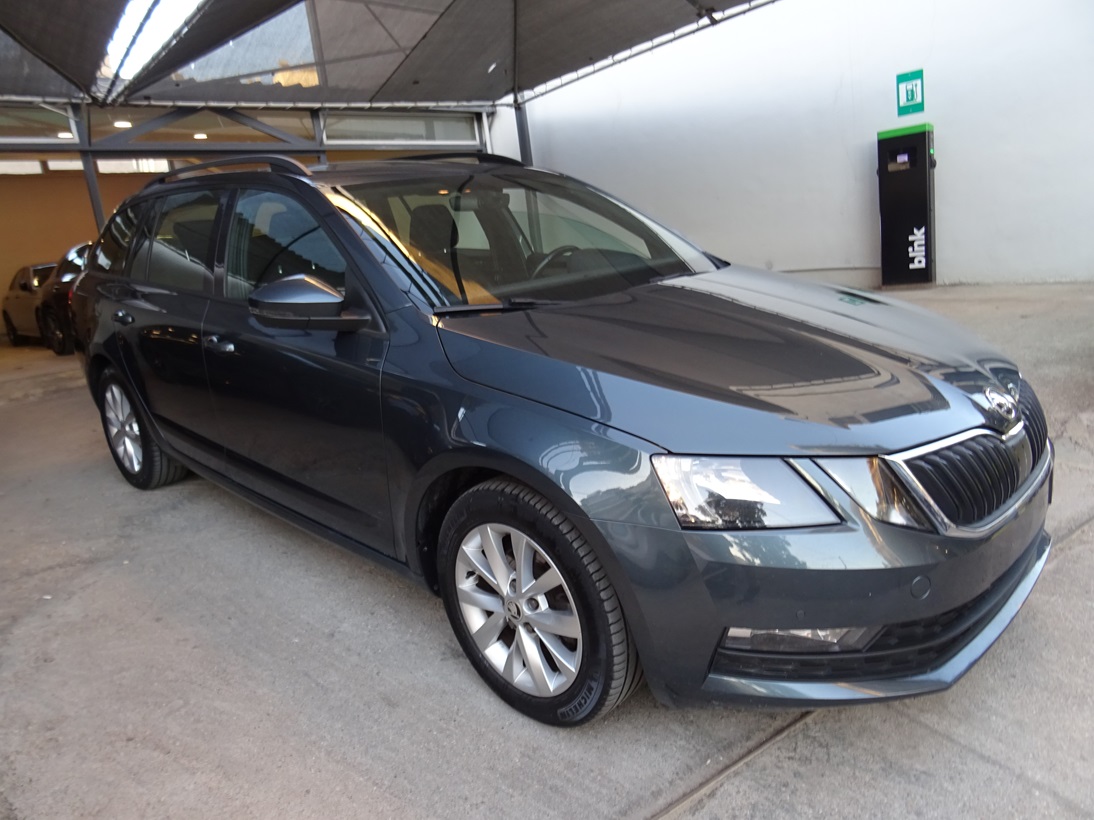 Skoda Octavia ’20 πανοραμα (116)