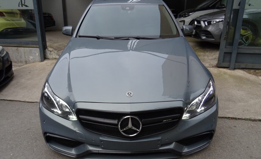 Mercedes-Benz E 220 ’09 look AMG