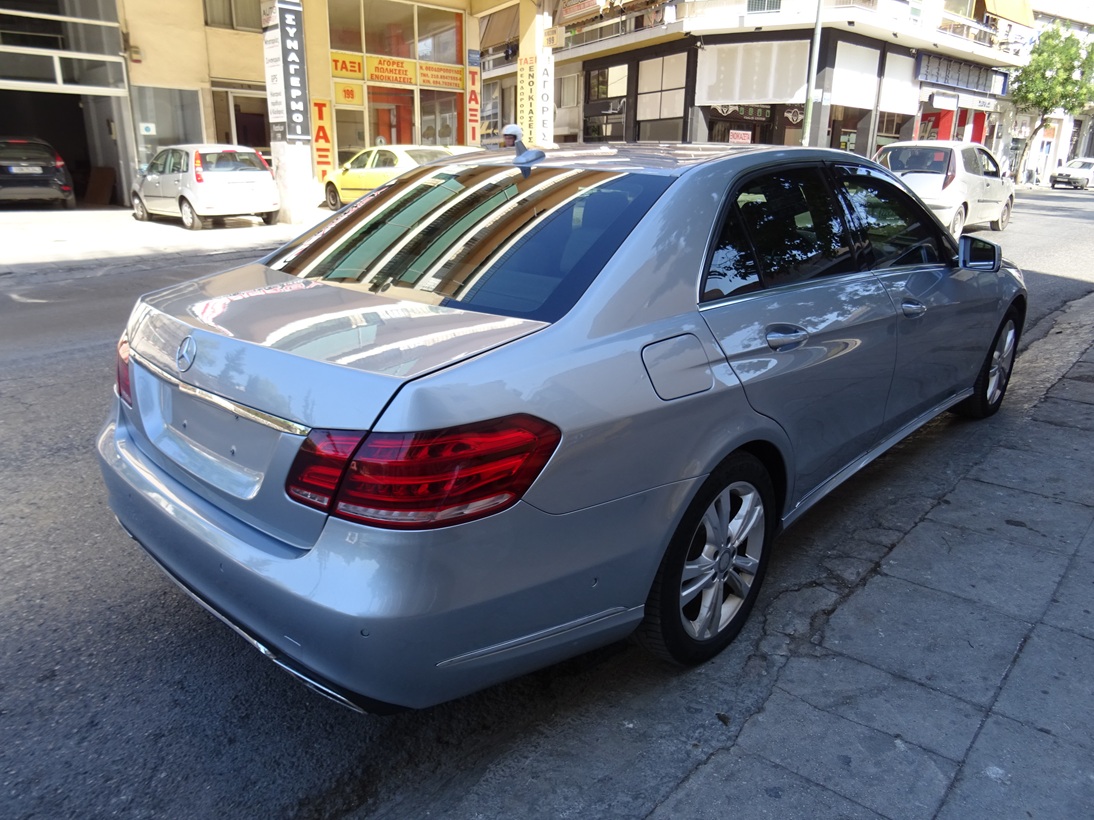 Mercedes-Benz E 220 ’14 avantgarde