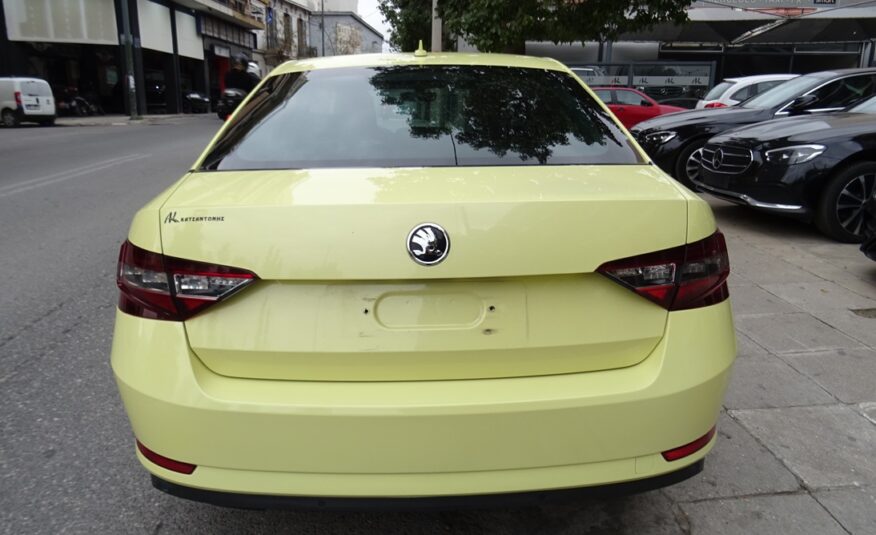 Skoda Superb ’16 style