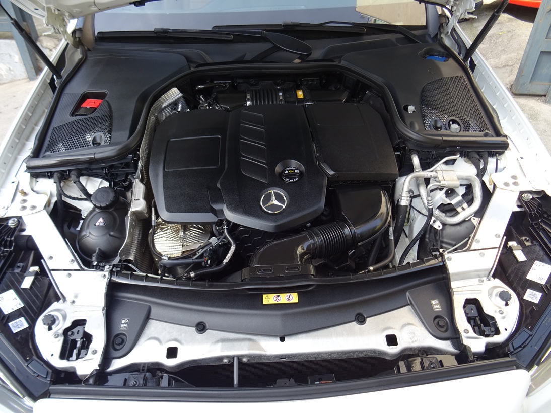 Mercedes-Benz E 220 ’21 amg full extra (133)