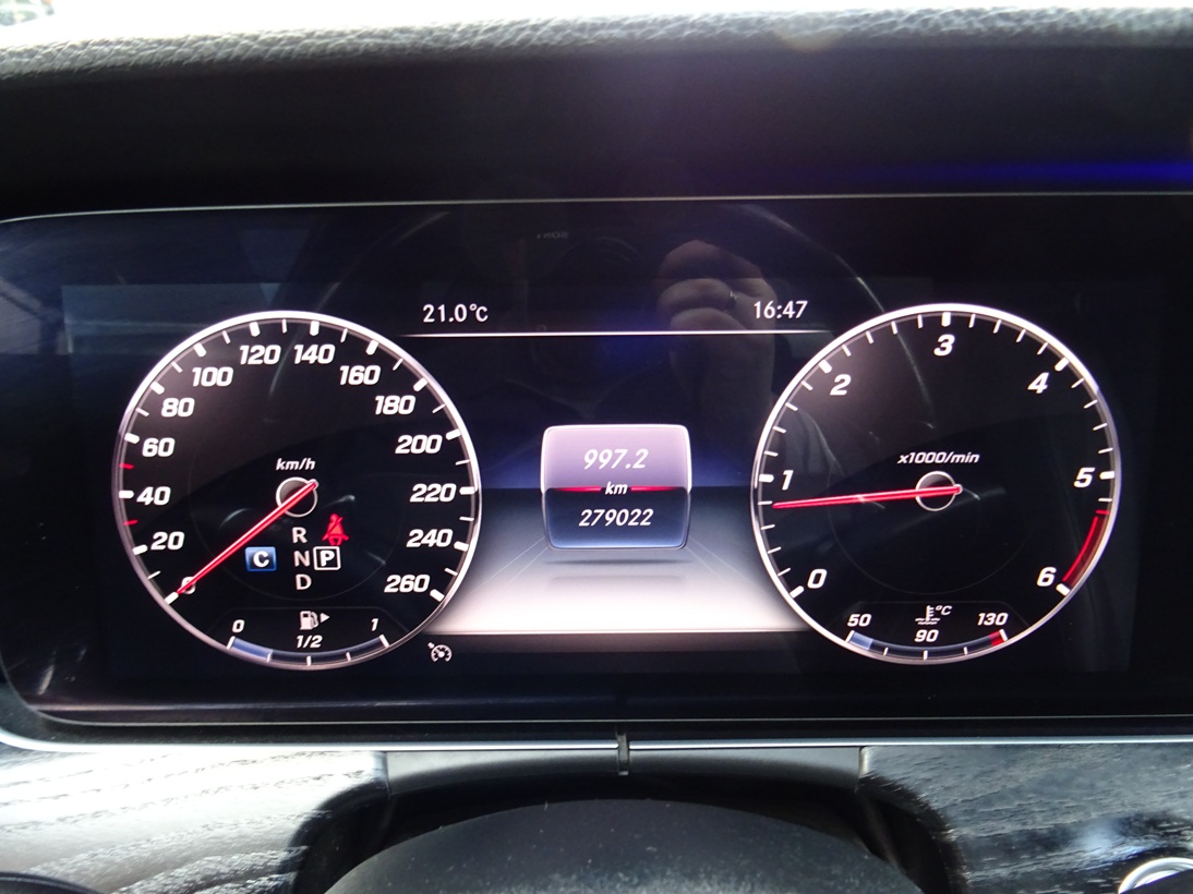 Mercedes-Benz E 220 2019 amg