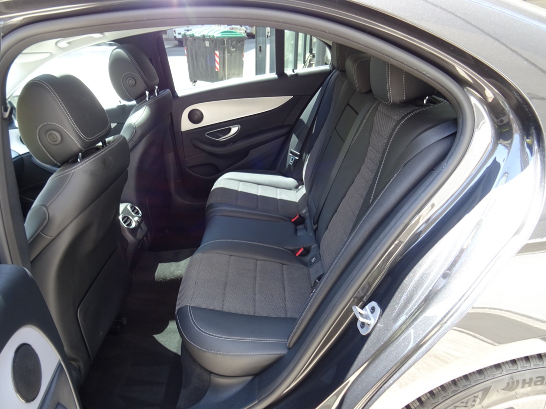 Mercedes-Benz E 220 2021 avantgarde (1368)