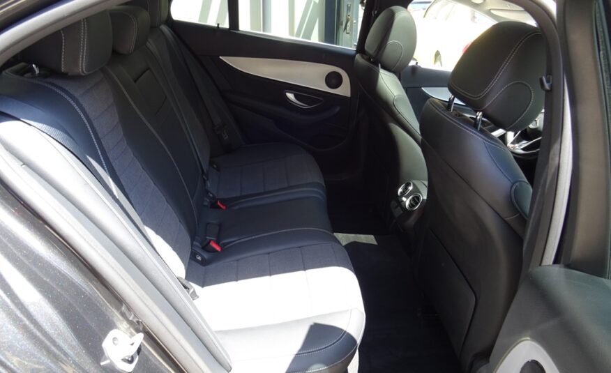 Mercedes-Benz E 220 2021 avantgarde (1368)