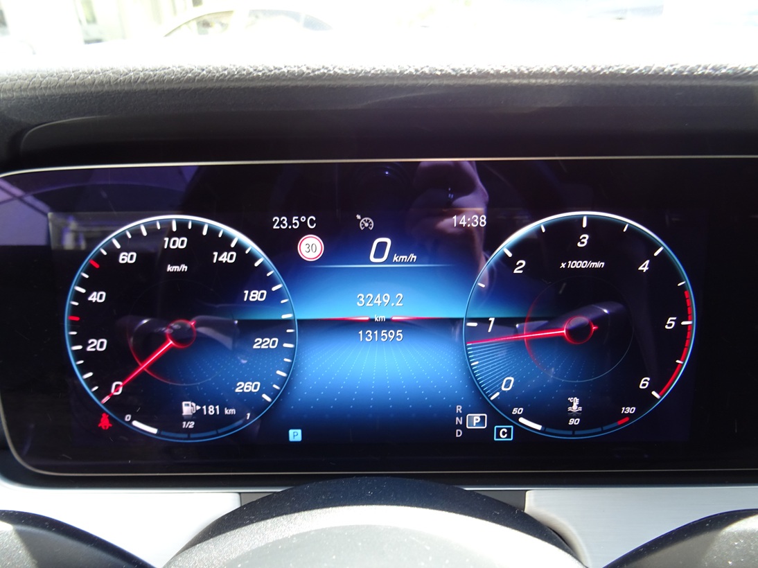 Mercedes-Benz E 220 2021 avantgarde (1368)