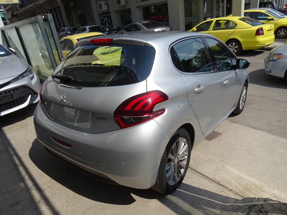 Peugeot 208 2017 ALLURE