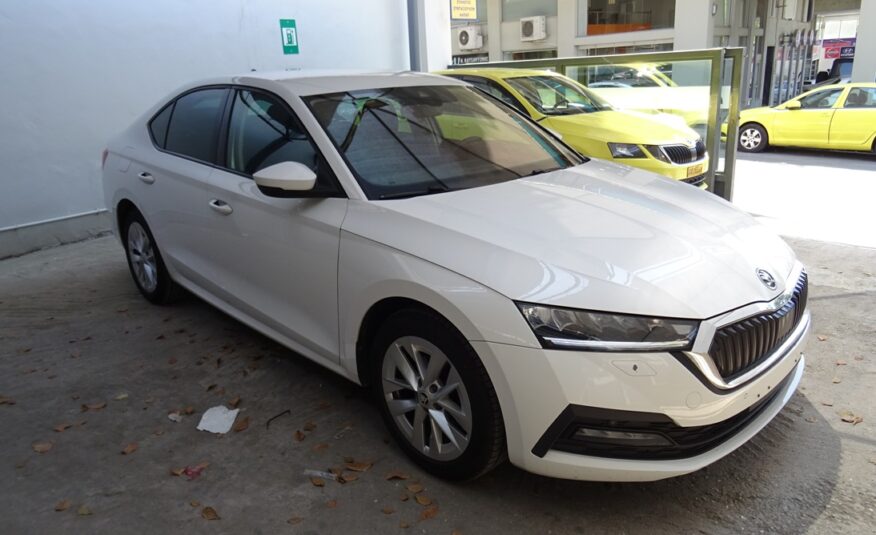 Skoda Octavia 2021 ambition (1376)