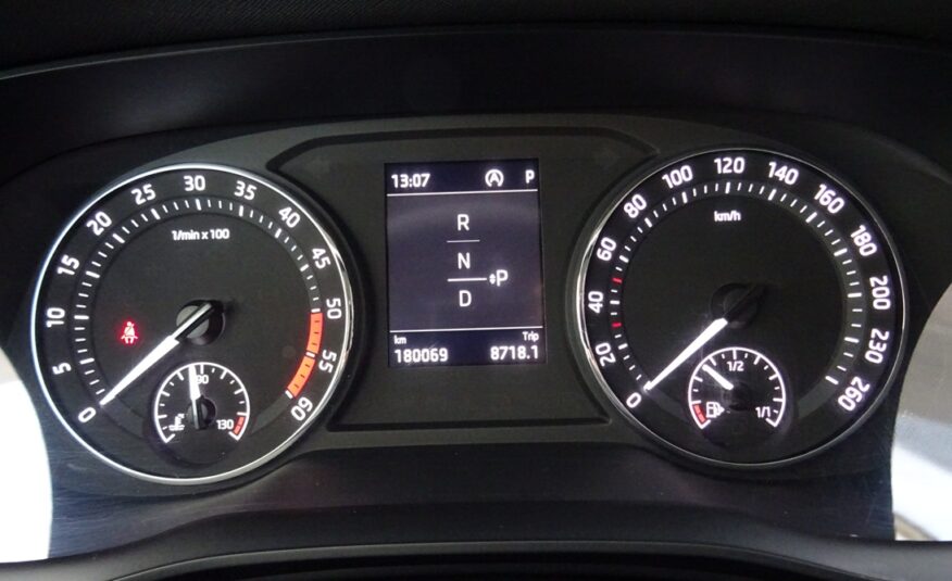 Skoda Octavia 2021 ambition (1376)