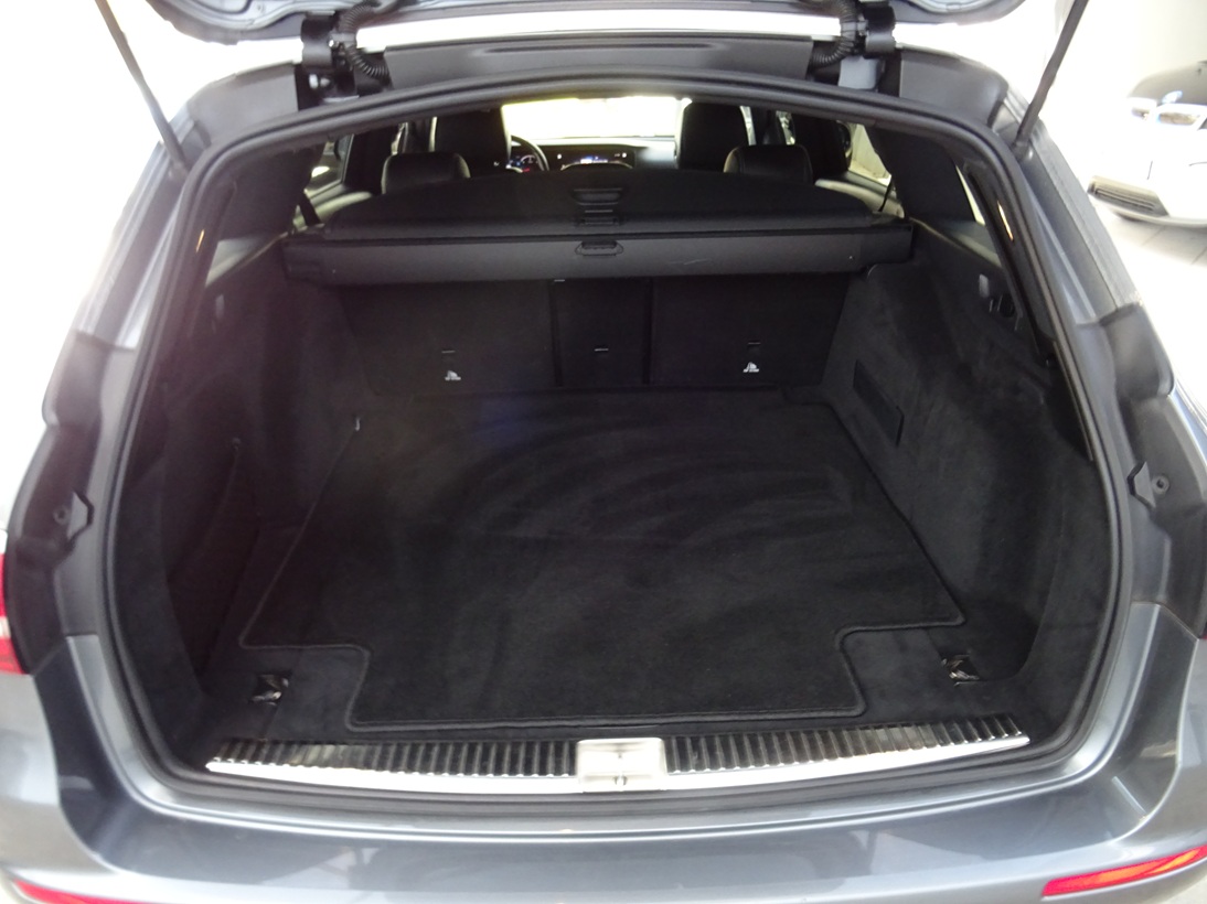 Mercedes-Benz E 220 2020 avantgarde (1378)