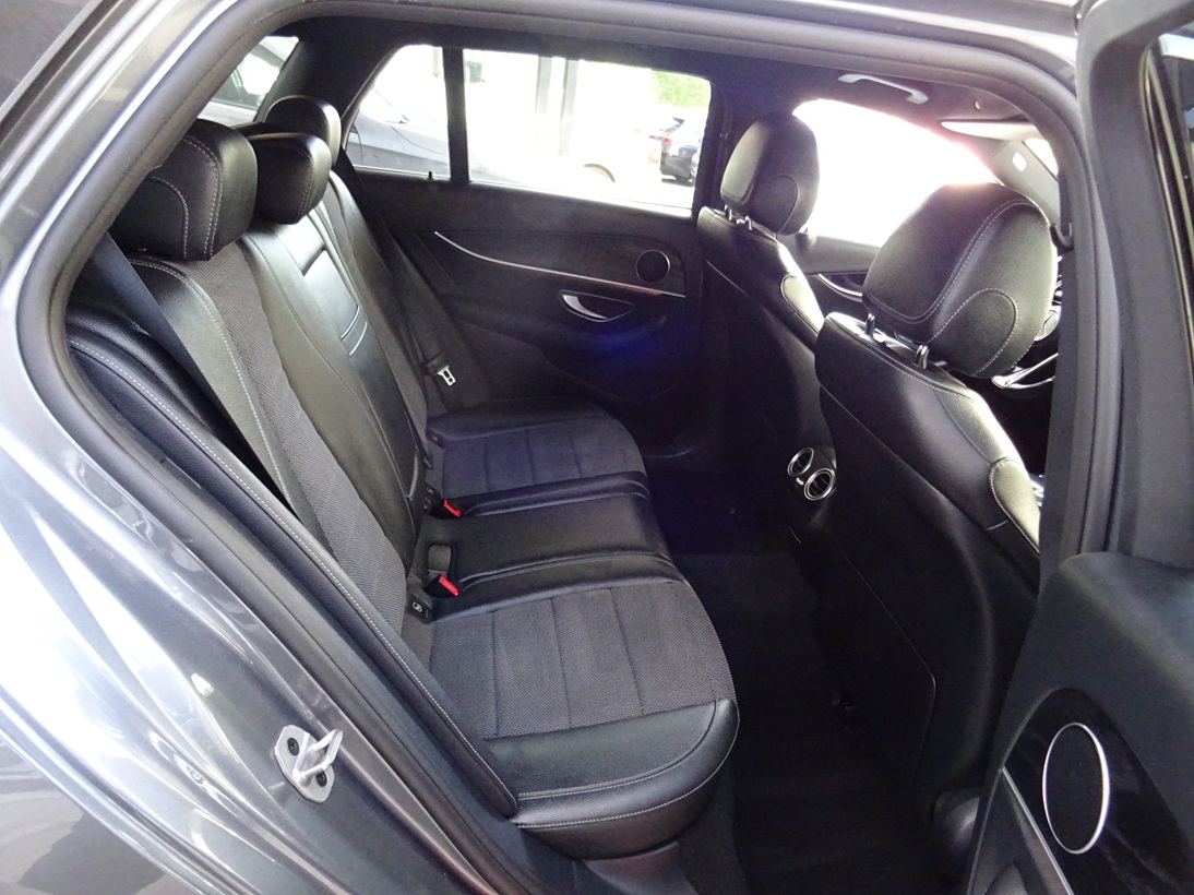 Mercedes-Benz E 220 2020 avantgarde (1378)