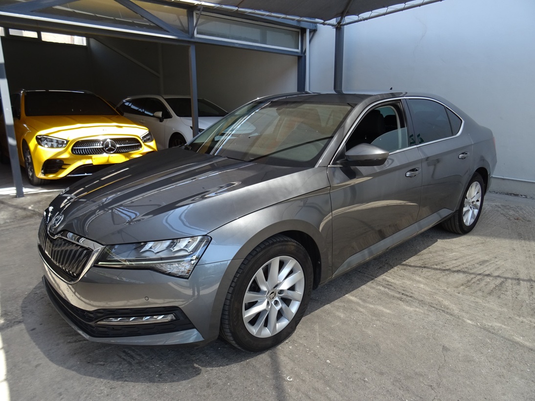 Skoda Superb 2023 (1380)