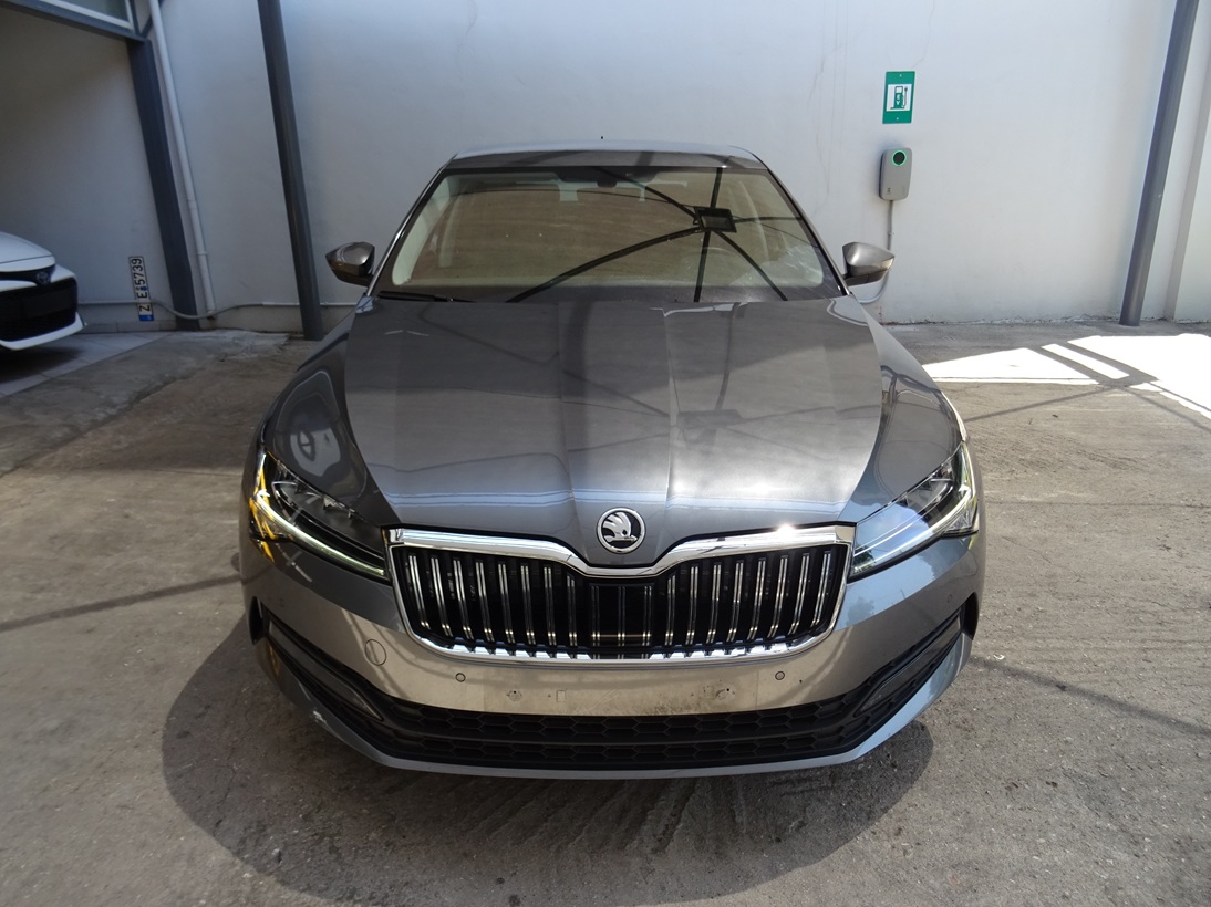 Skoda Superb 2023 (1380)