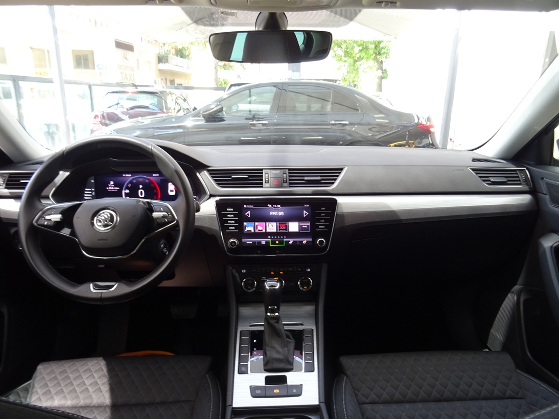 Skoda Superb 2023 (1380)