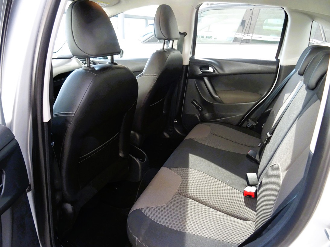 Citroen C3 2015 1.2 VTI CONFORT