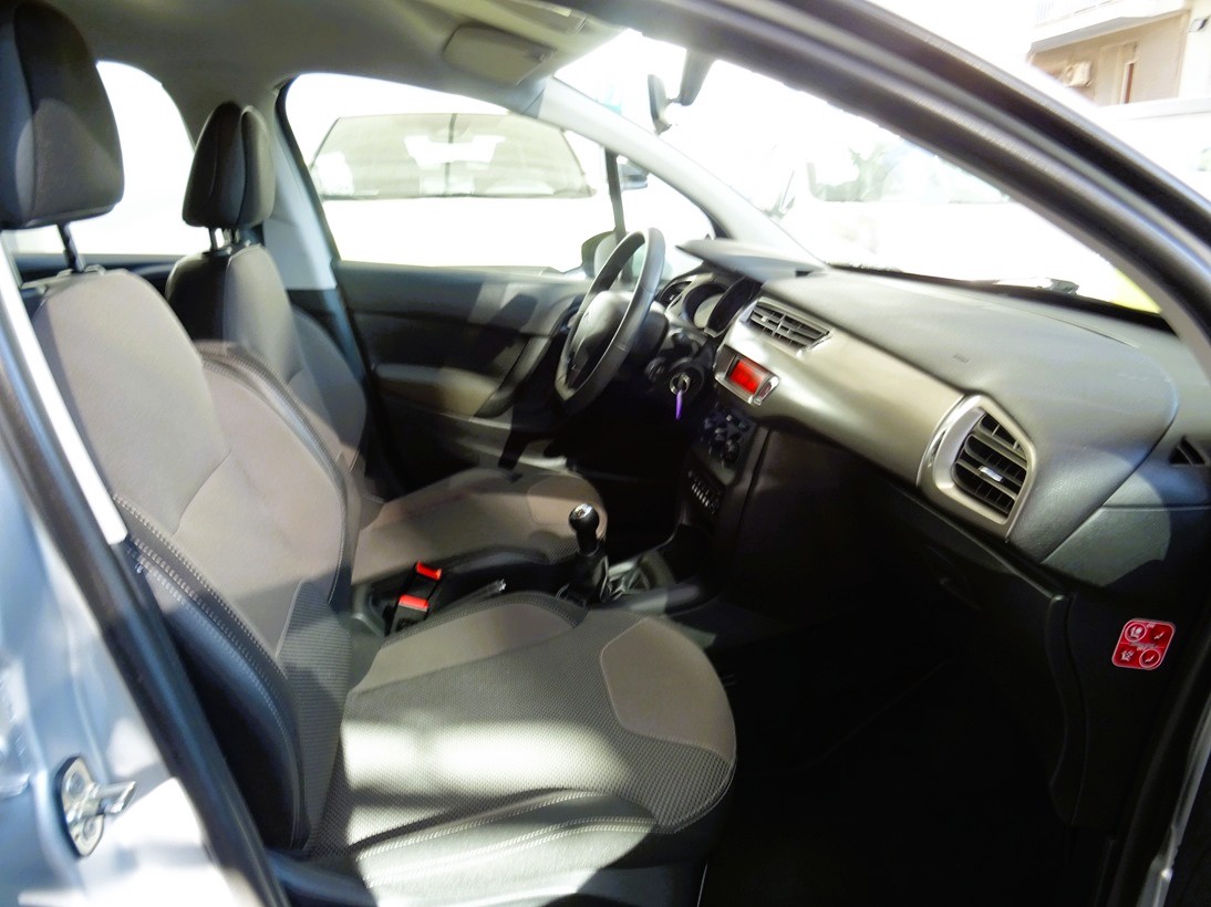Citroen C3 2015 1.2 VTI CONFORT