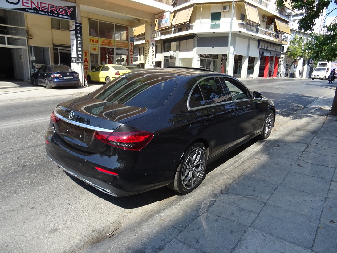 Mercedes-Benz E 220 2022 AMG (1388)