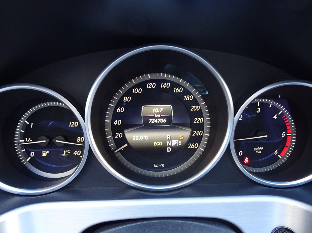 Mercedes-Benz E 200 2013