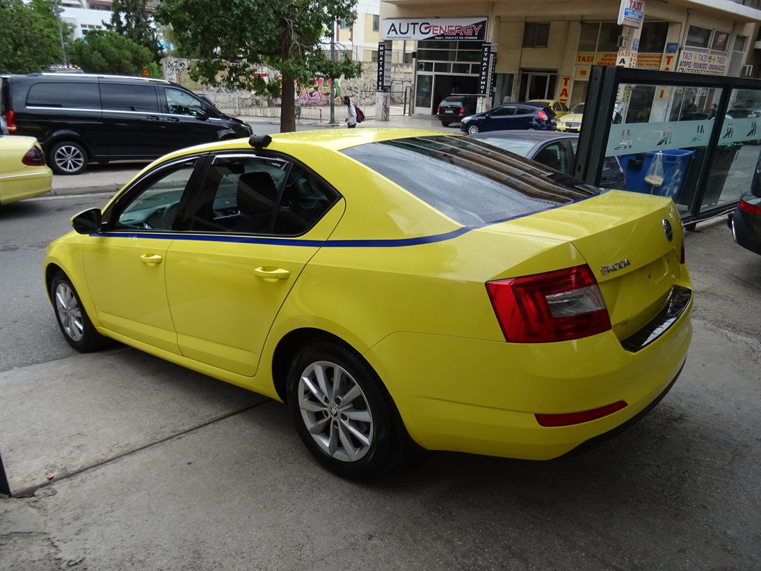 Skoda Octavia 2015 cng