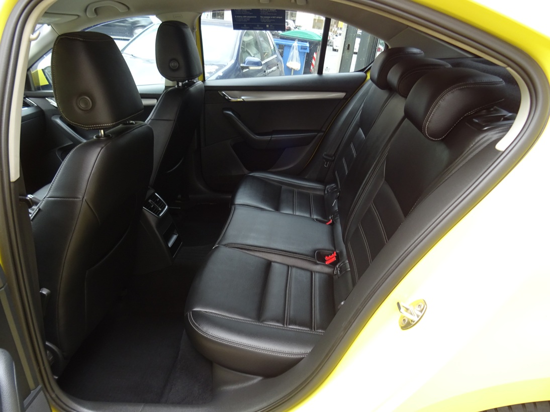Skoda Octavia 2015 cng