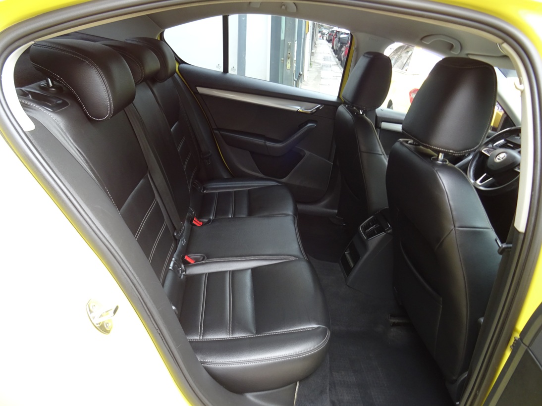 Skoda Octavia 2015 cng
