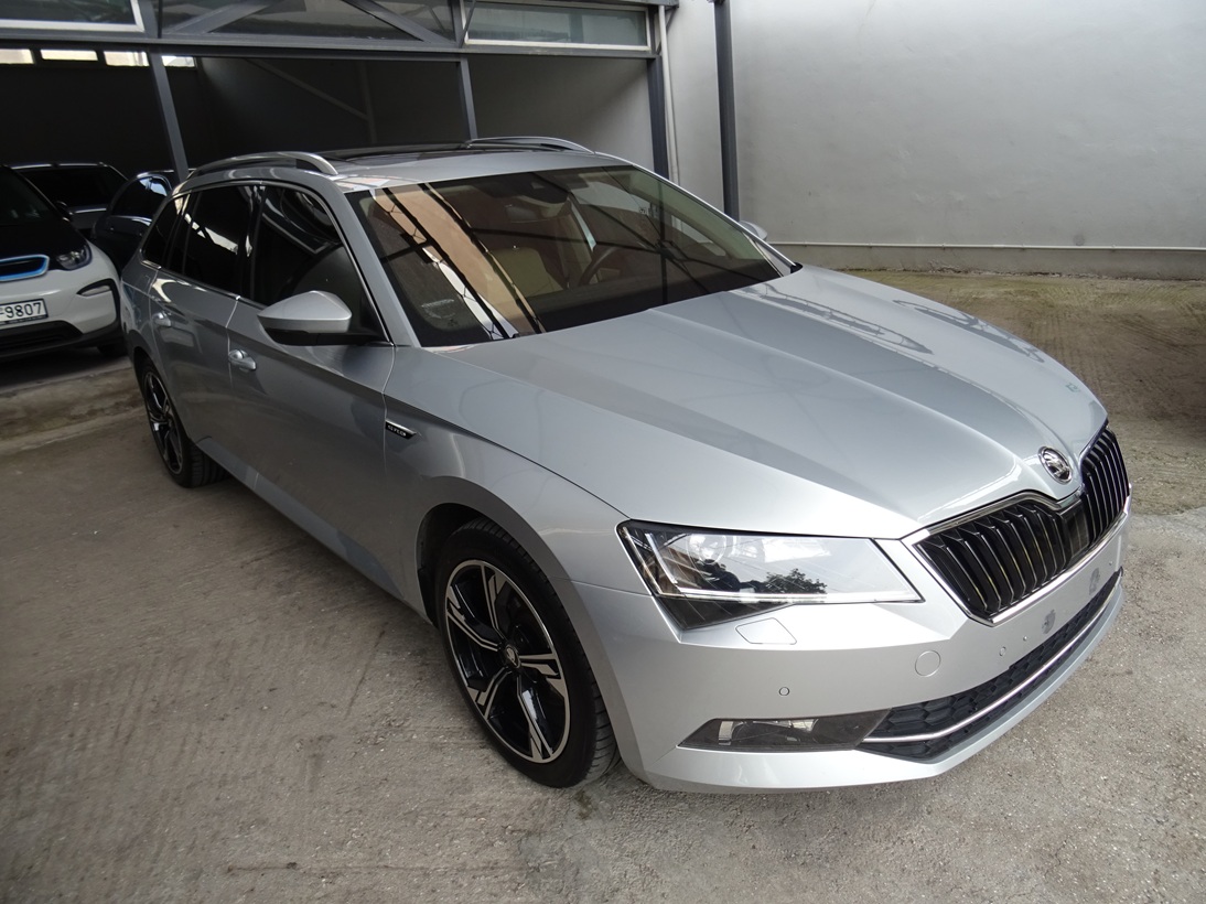 Skoda Superb 2019 πανοραμα