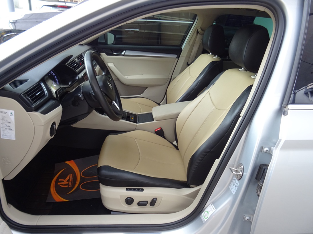 Skoda Superb 2019 πανοραμα