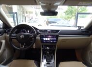 Skoda Superb 2019 πανοραμα
