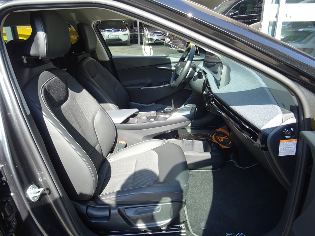 Kia EV6 2023 titanium (1396)