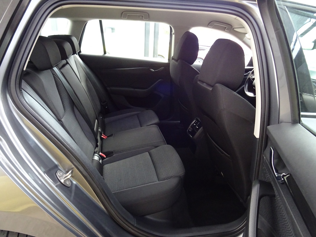 Skoda Octavia 2021 (143)