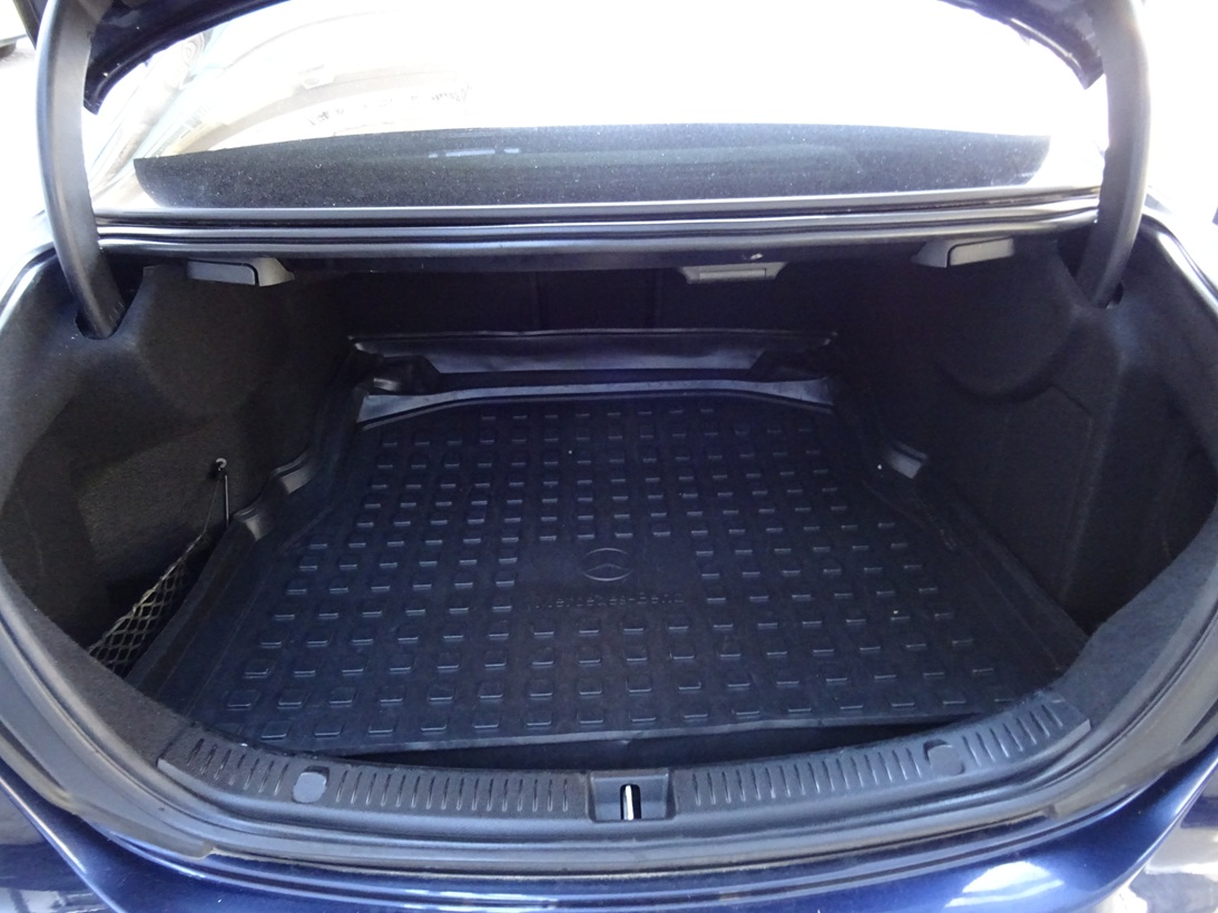 Mercedes-Benz E 220 2022 AMG (1399)