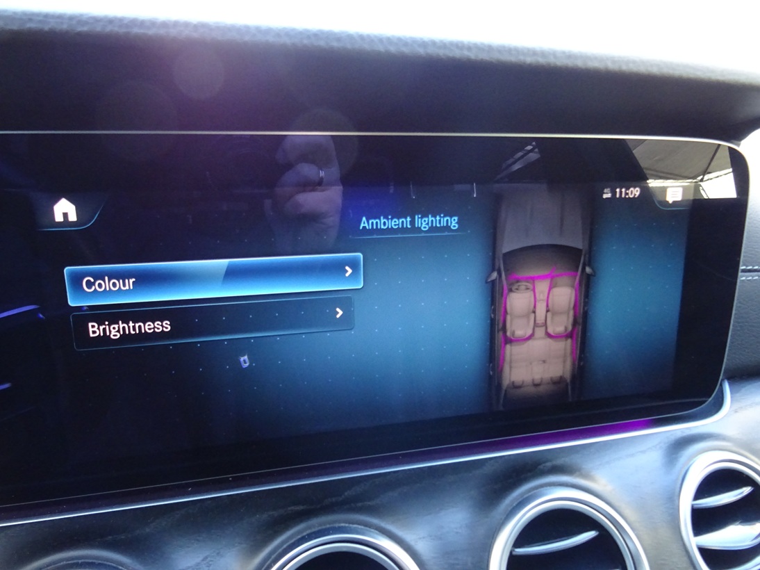 Mercedes-Benz E 220 2022 AMG (1399)