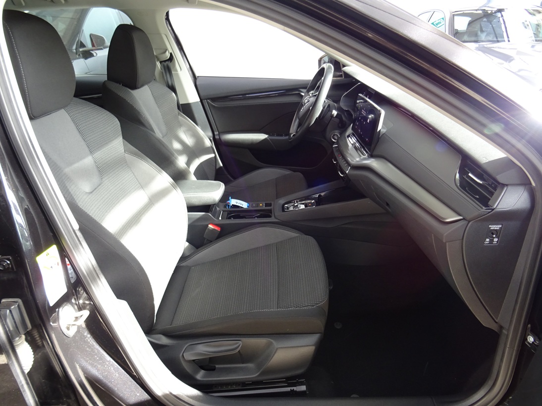 Skoda Octavia 2021 cng (144)