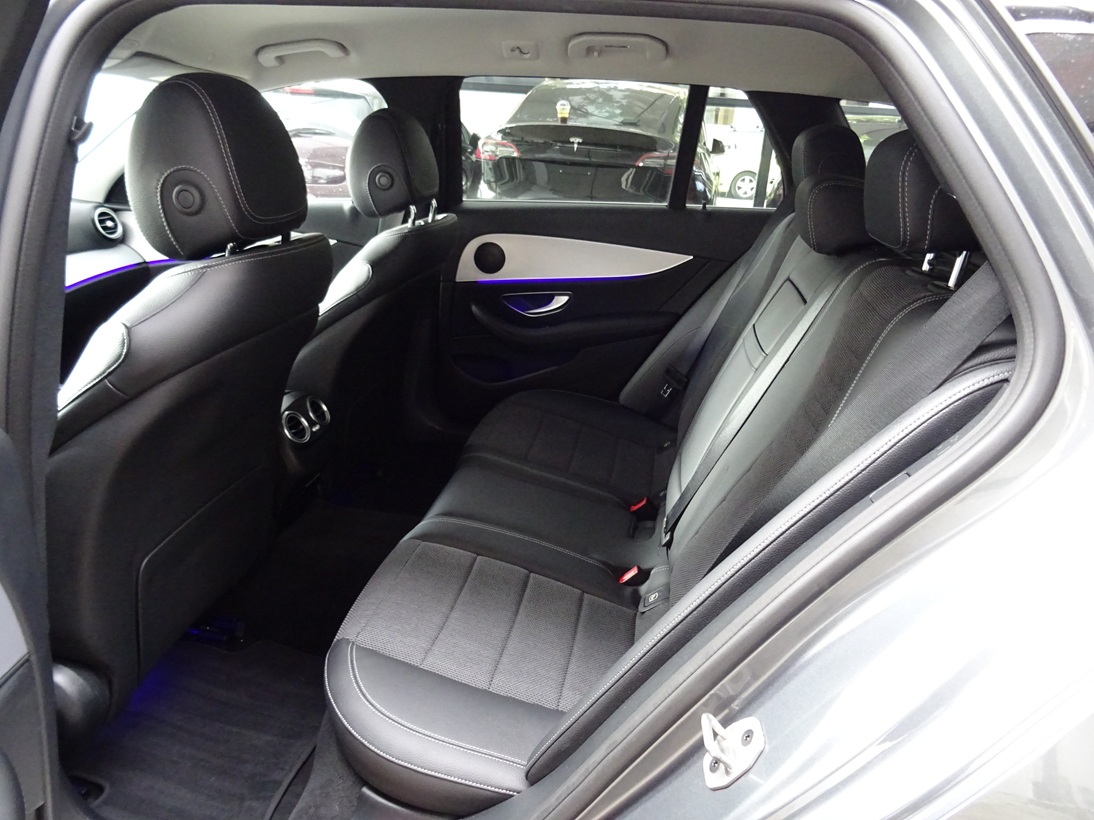 Mercedes-Benz E 220 2022 avantgarde (1403)