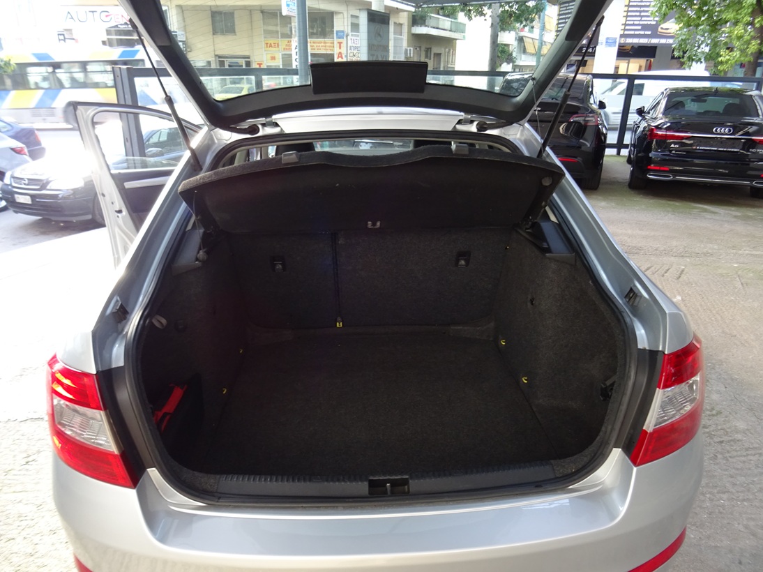 Skoda Octavia 2014 1.6tdi ΑΛΛΑΓΜΕΝΗ ΜΗΧΑΝΗ