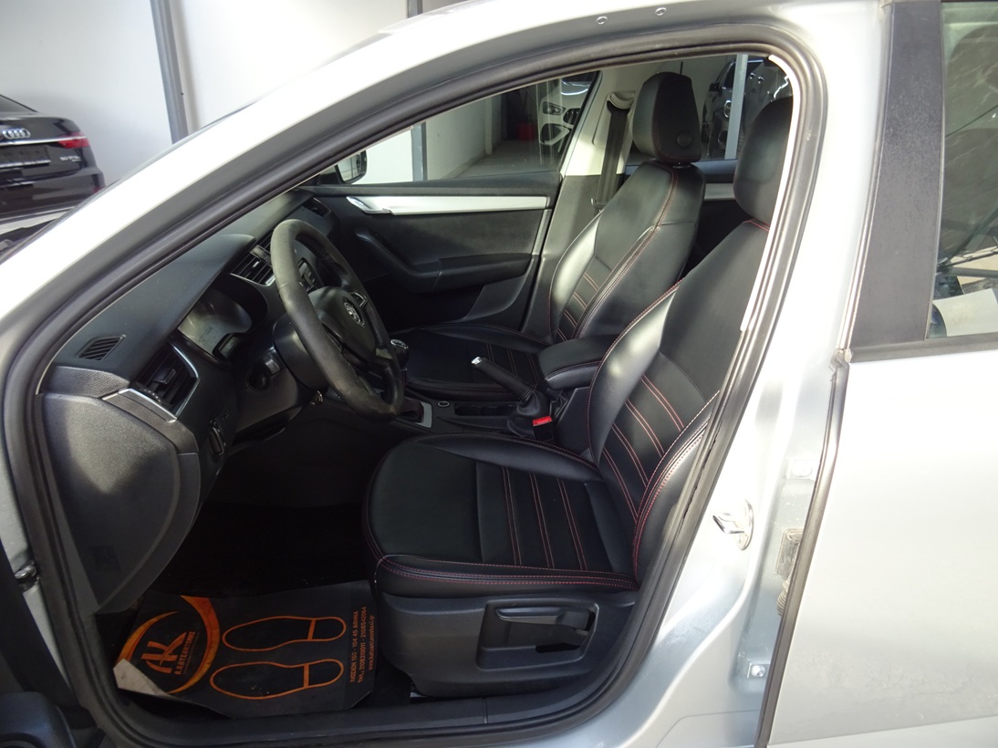 Skoda Octavia 2014 1.6tdi ΑΛΛΑΓΜΕΝΗ ΜΗΧΑΝΗ