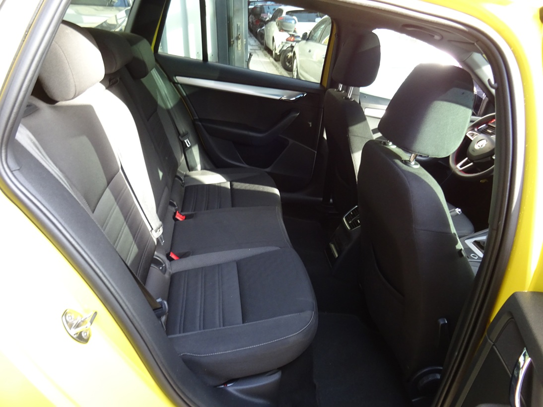 Skoda Octavia 2020 πανοραμα