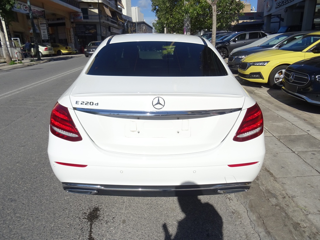 Mercedes-Benz E 220 2017 AVANTGARDE