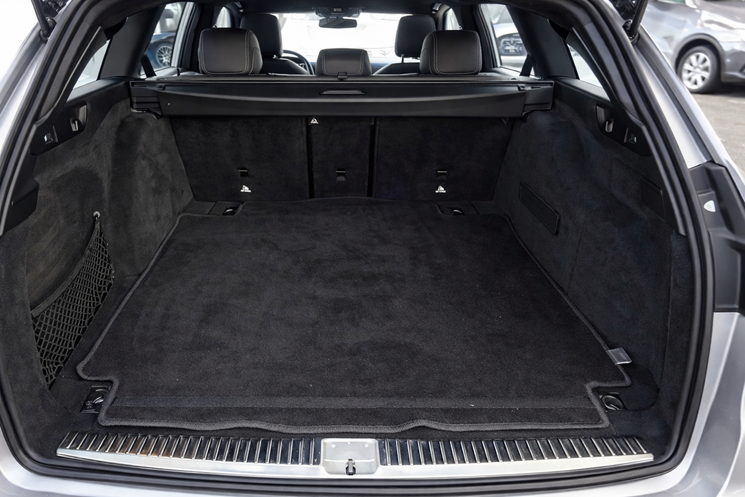 Mercedes-Benz E 220 2022 d Mild-Hybrid T AMG Line (Φ 1408)