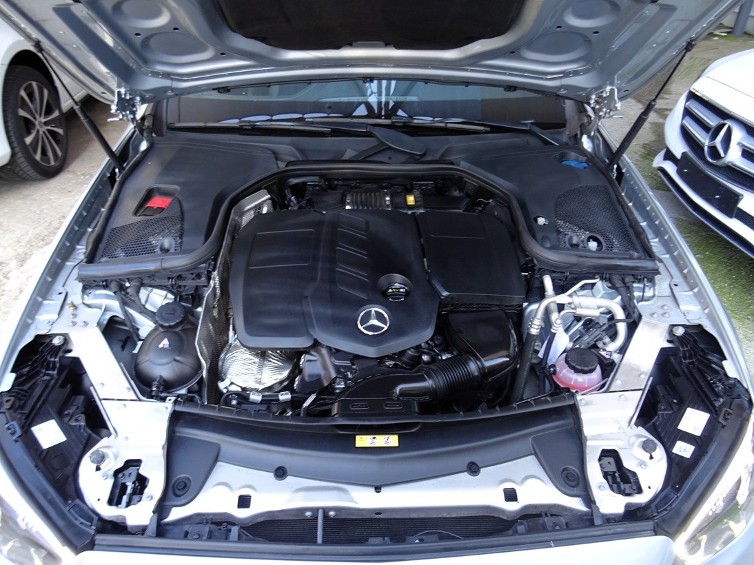Mercedes-Benz E 220 2022 d Mild-Hybrid T AMG Line (Φ 1408)