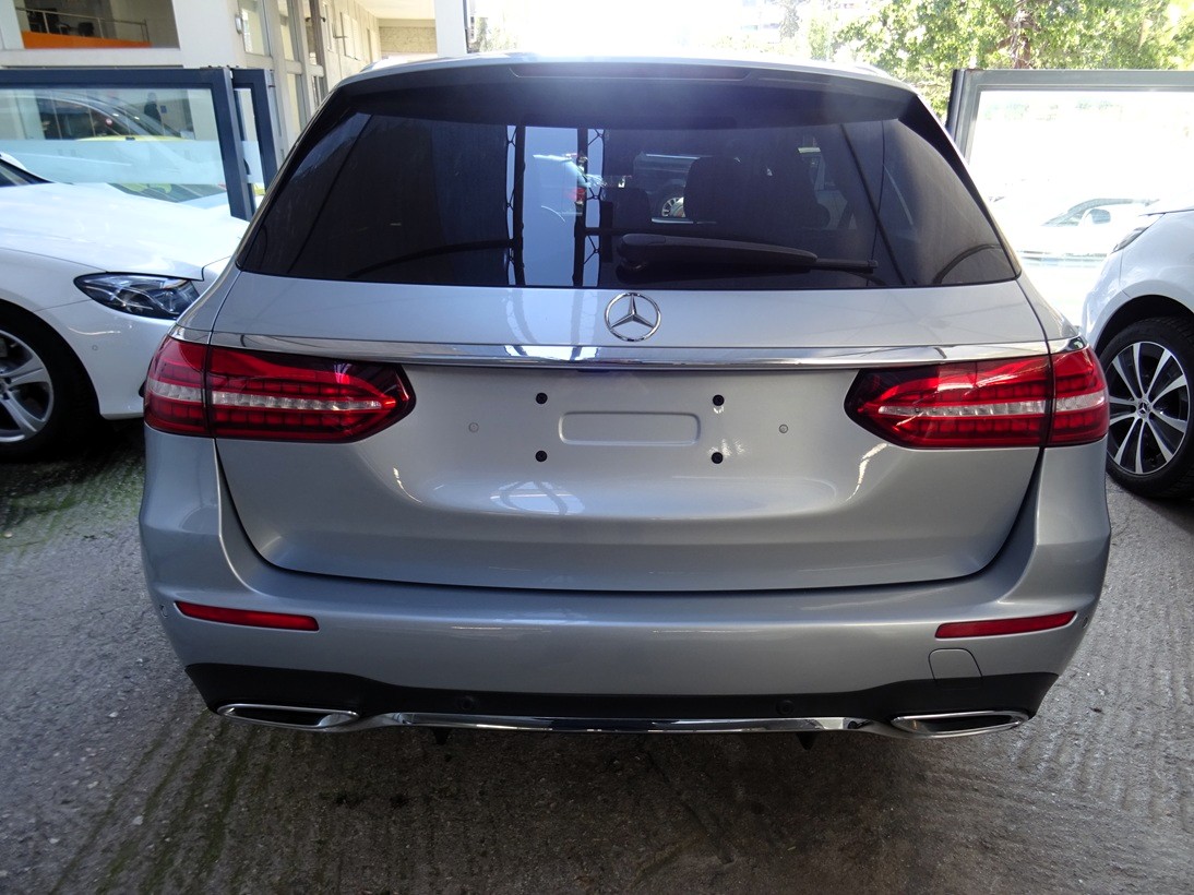 Mercedes-Benz E 220 2022 d Mild-Hybrid T AMG Line (Φ 1408)