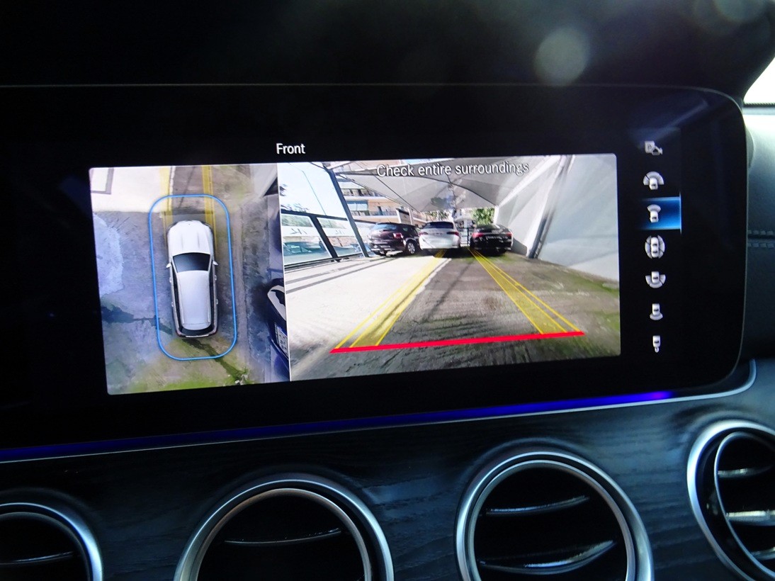 Mercedes-Benz E 220 2022 d Mild-Hybrid T AMG Line (Φ 1408)