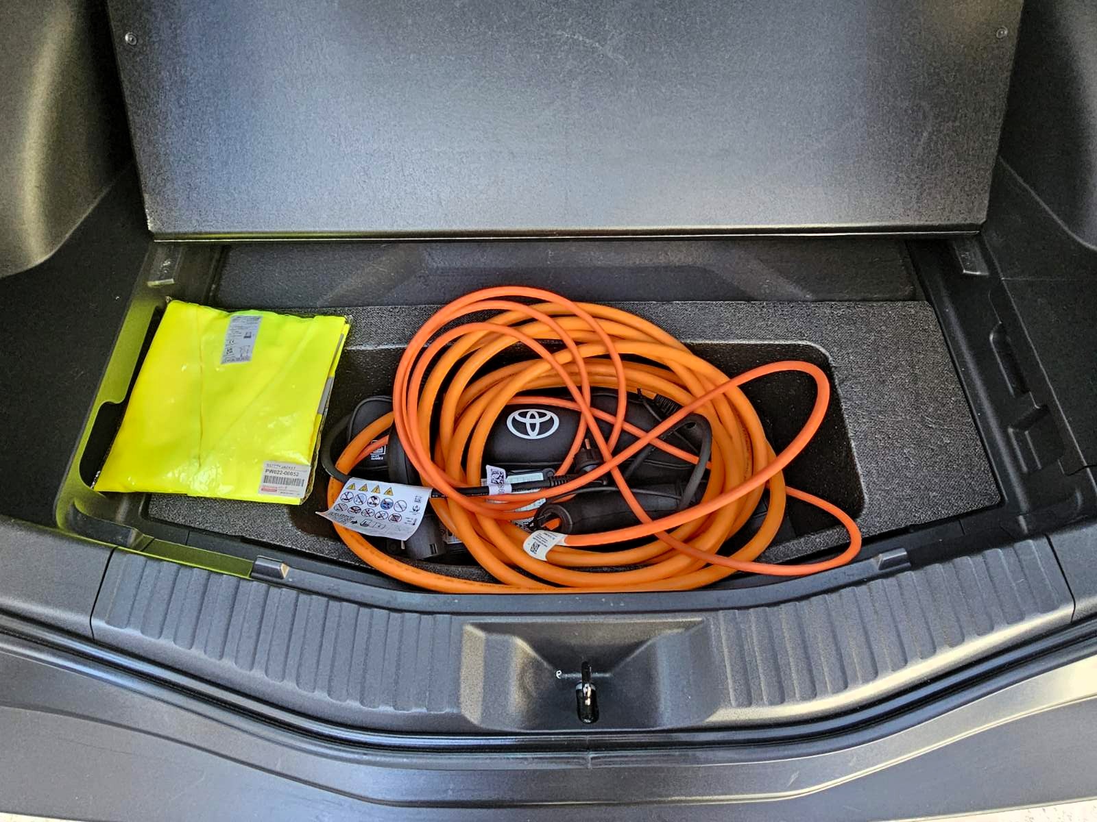 Toyota bZ4X 2023 Electric (Φ 187)