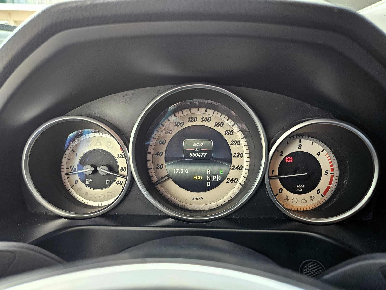 Mercedes-Benz E 200 2015 CDI BLUETEC AVANTGARDE