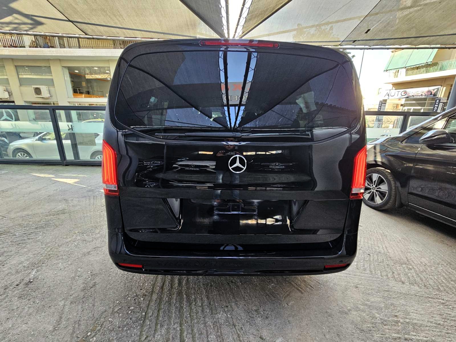 Mercedes-Benz Vito 2022 116 Select Auto Extra Long 8-Seater (1412)