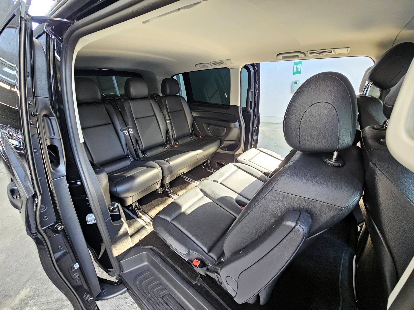 Mercedes-Benz Vito 2022 116 Select Auto Extra Long 8-Seater (1412)