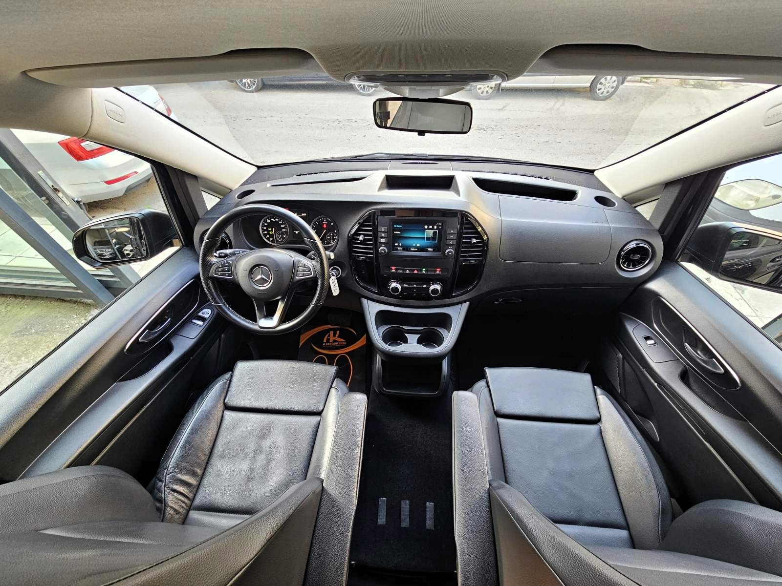 Mercedes-Benz Vito 2022 116 Select Auto Extra Long 8-Seater (1412)