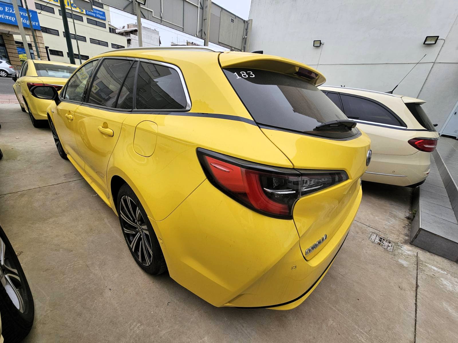 Toyota Corolla 2021 Φ 183