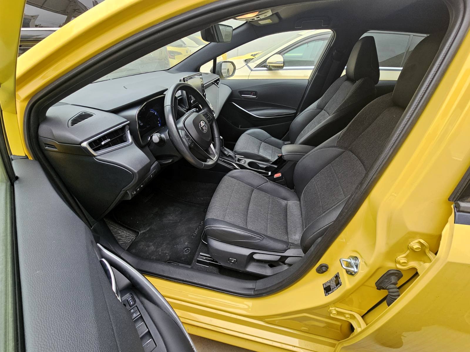 Toyota Corolla 2021 Φ 183